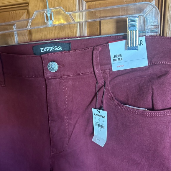 NWT Women's Express Mid Rise Stretch Leggings in Raisin, Size 14 - Picture 3 of 5